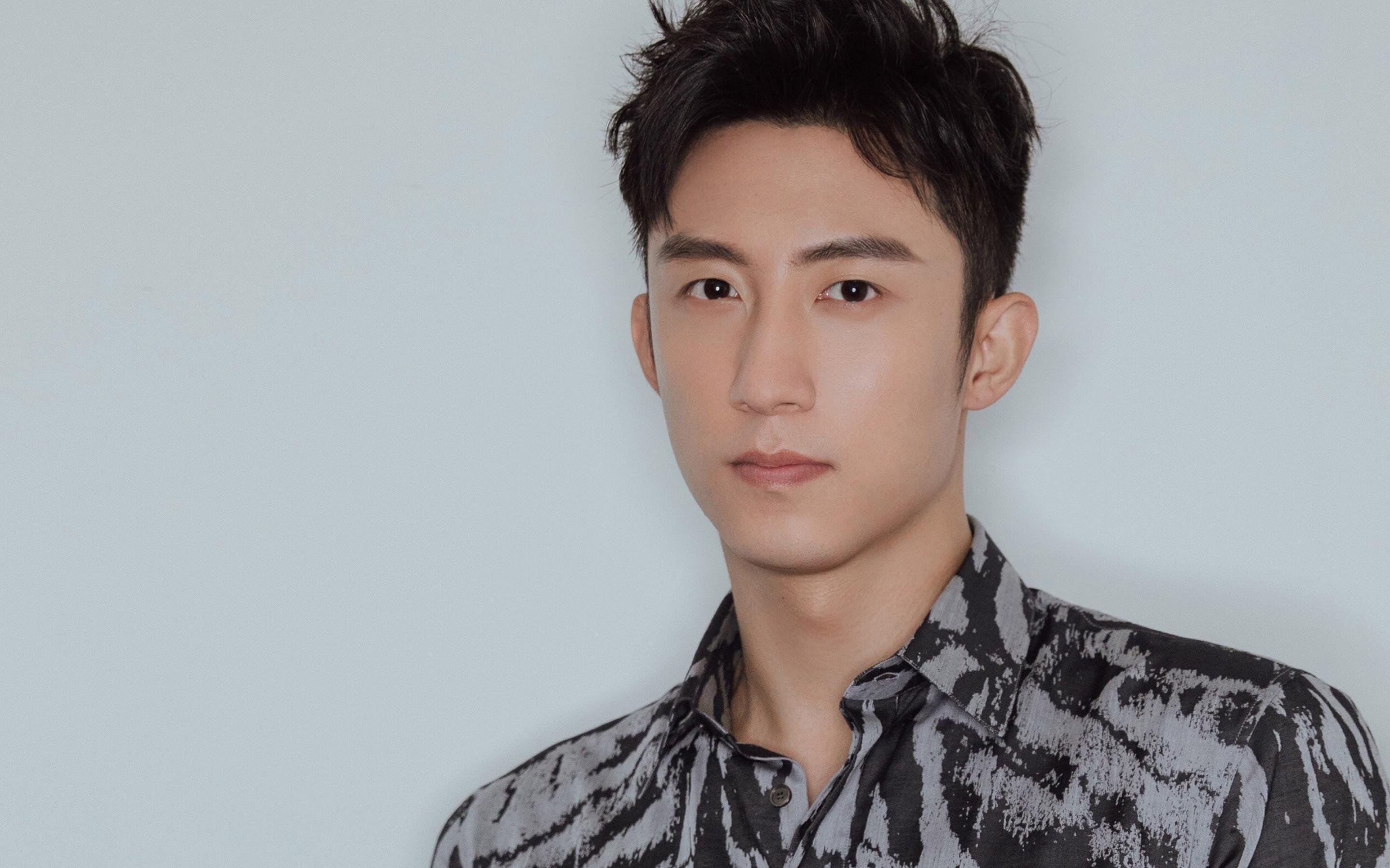 林丹呼吁社会更多关注退役运动员,退役后林丹